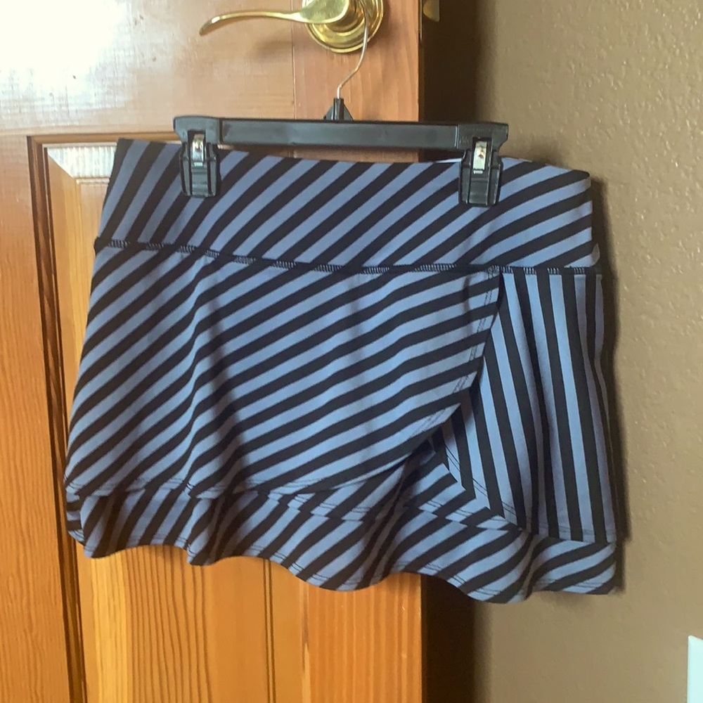 Athleta Ruffle Running Skirt Size Small